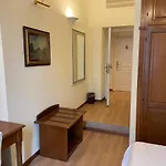 Guest house Le Petit Real 4*