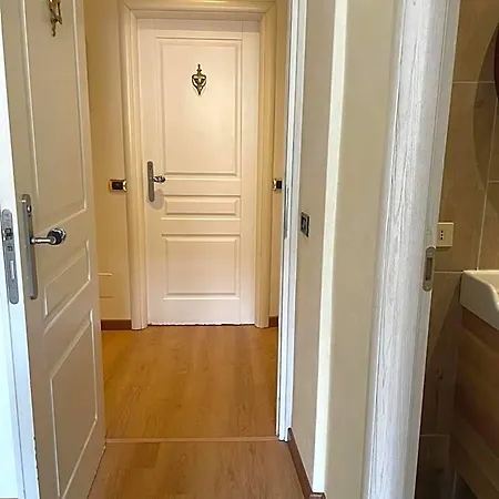 Guest house Le Petit Real Rome